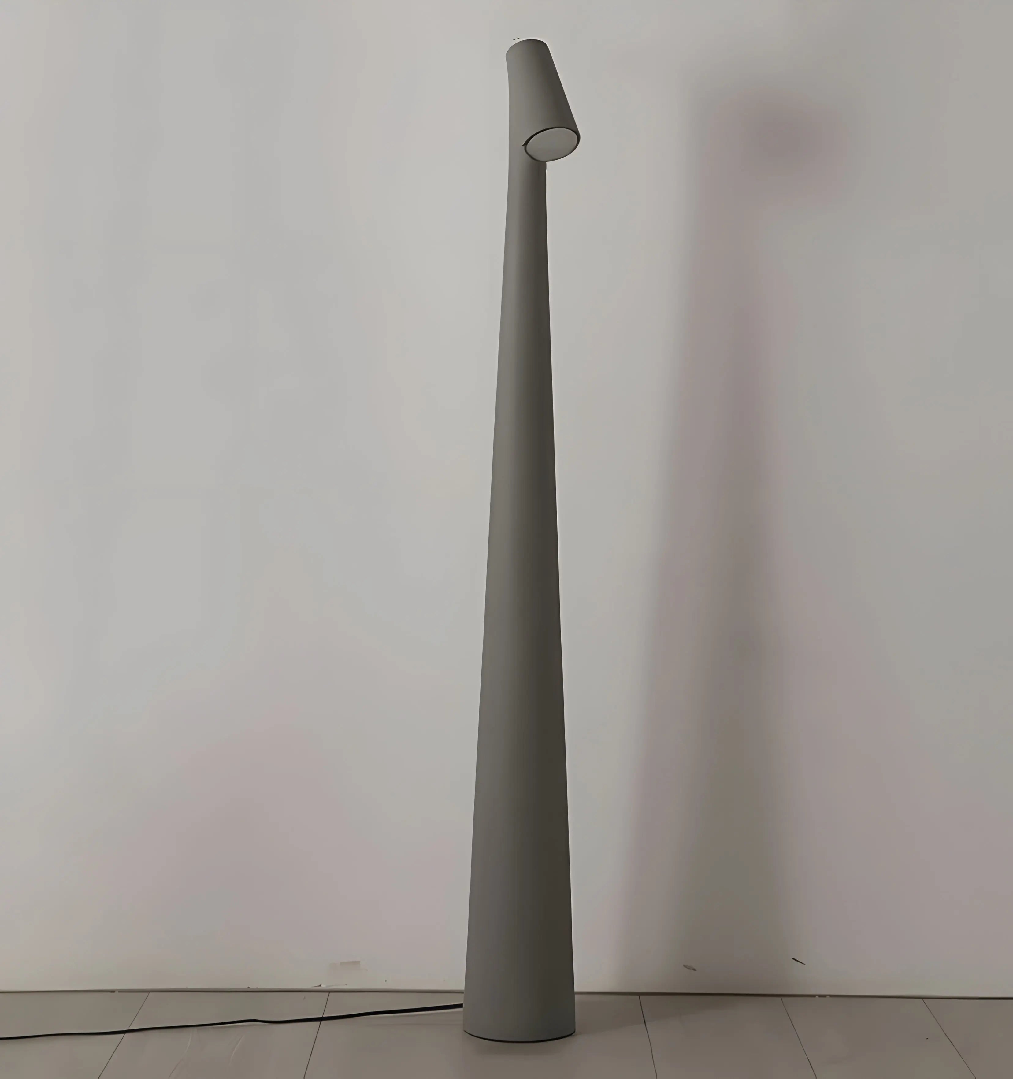 Africa Floor Lamp - NexioPick