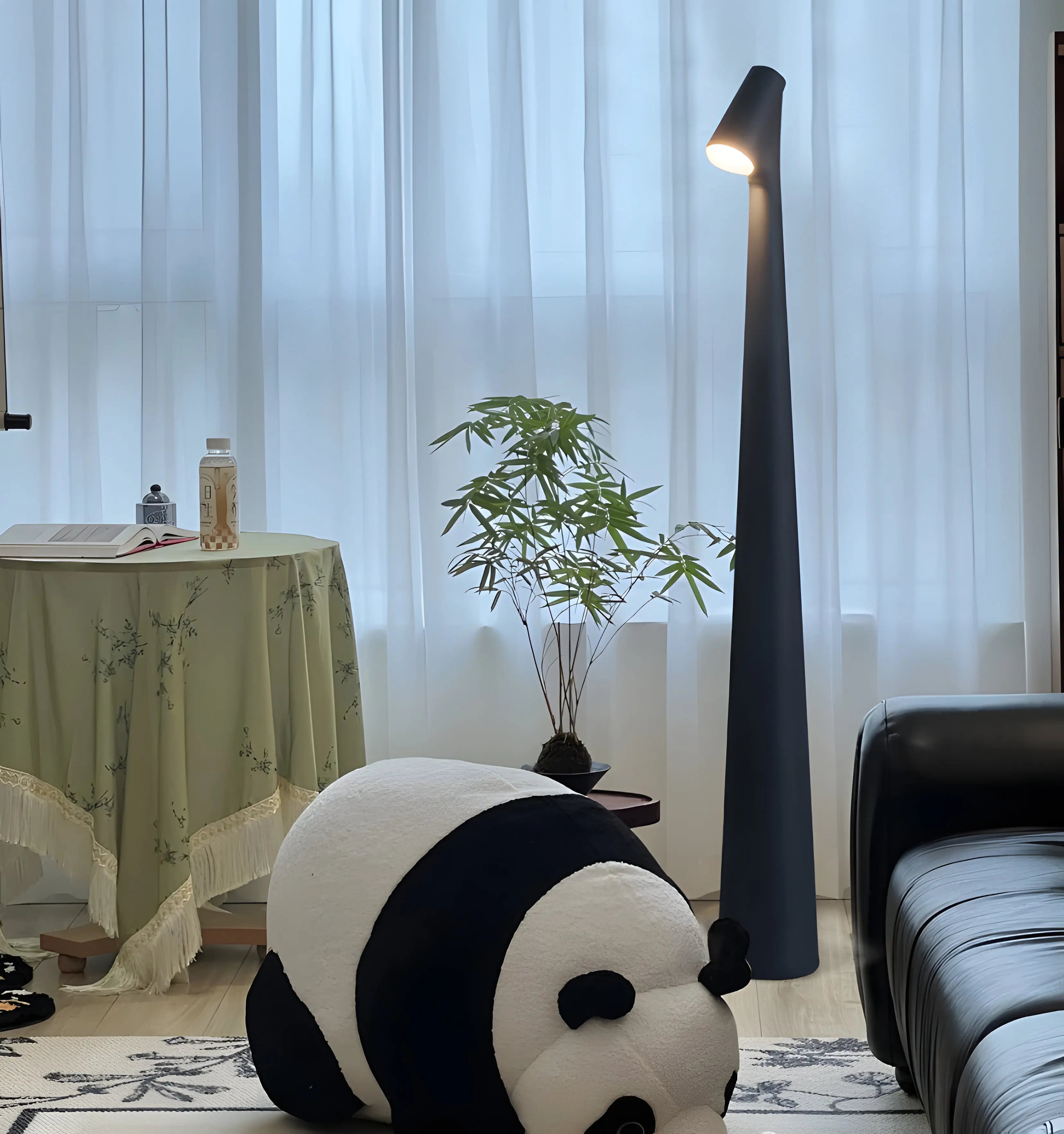 Africa Floor Lamp - NexioPick