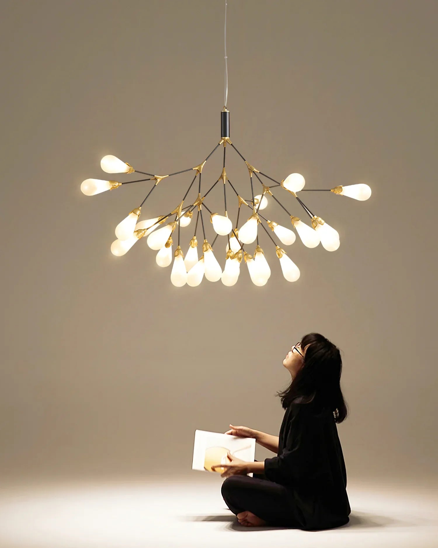 Aiwen Chandelier - NexioPick