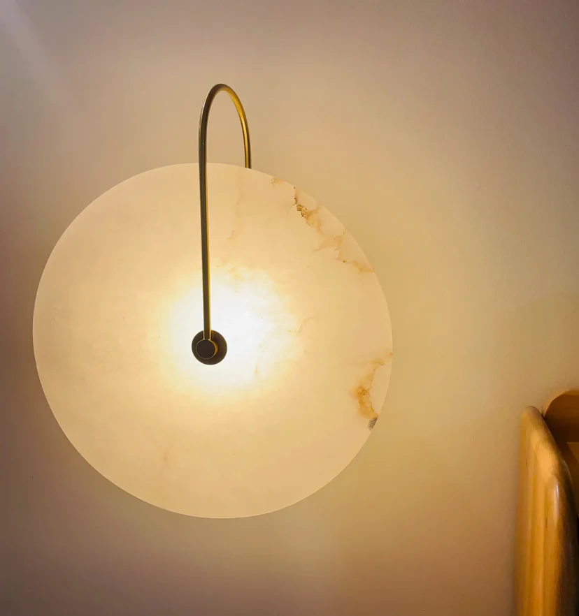 Alabaster LED Wall Lamp - NexioPick