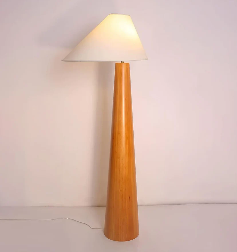 Alain Log Floor Lamp - NexioPick