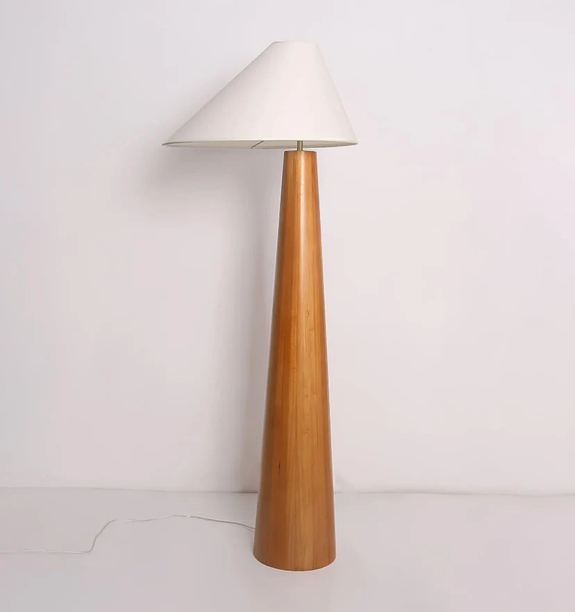 Alain Log Floor Lamp - NexioPick