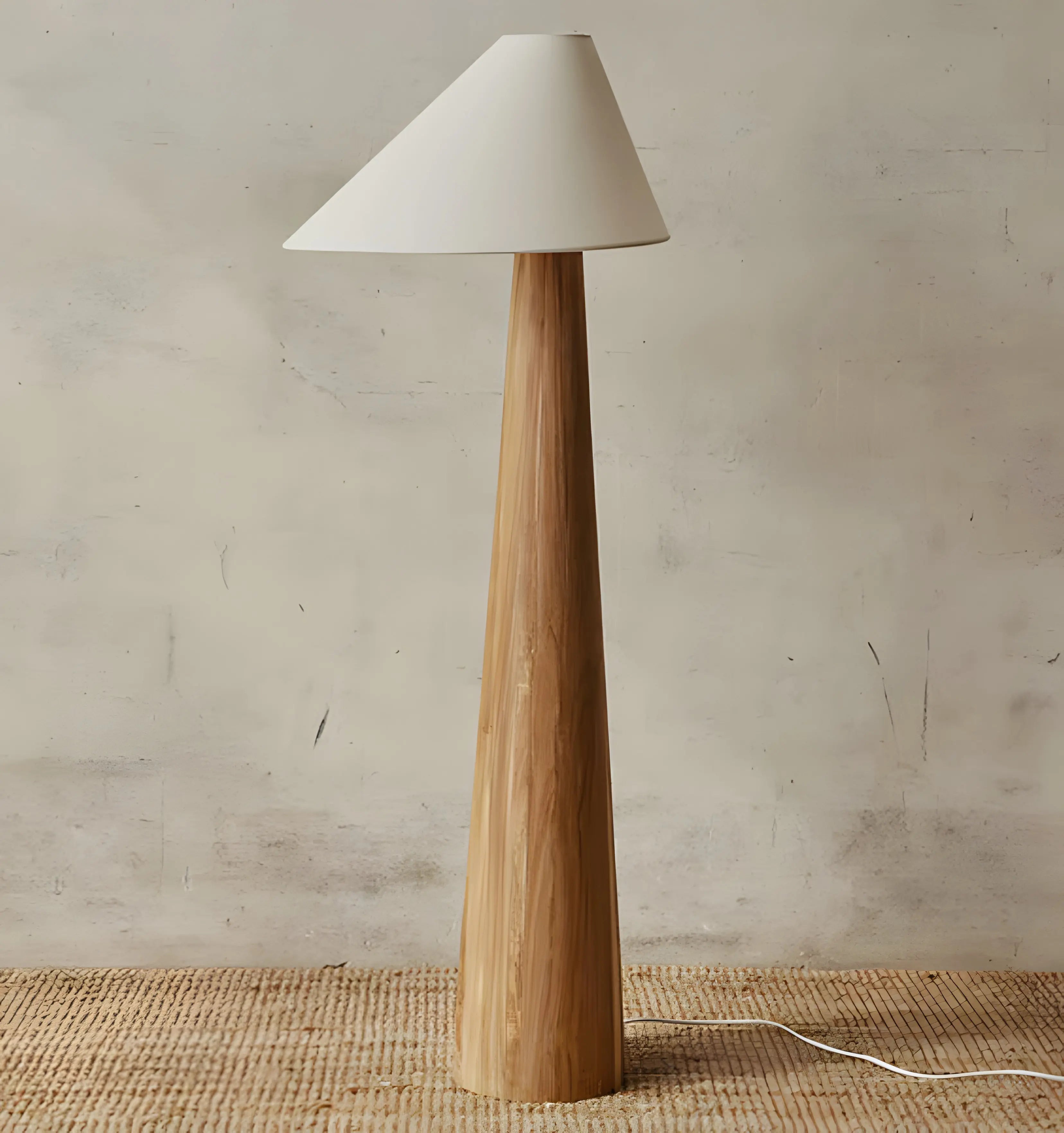 Alain Log Floor Lamp - NexioPick
