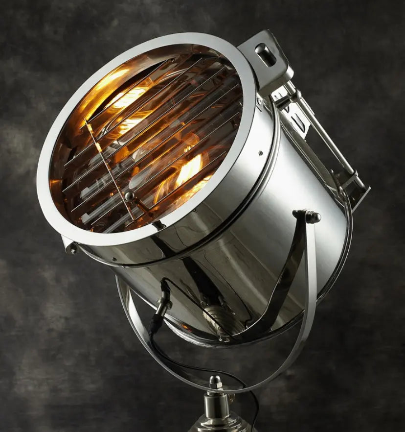 Alfred Tripod Floor Lamp - NexioPick