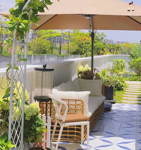 Lantern Garden Solar Outdoor Light - NexioPick