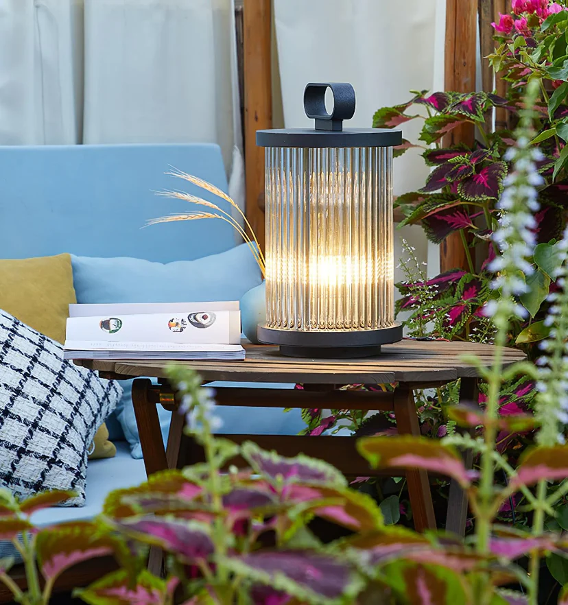 Lantern Garden Solar Outdoor Light - NexioPick