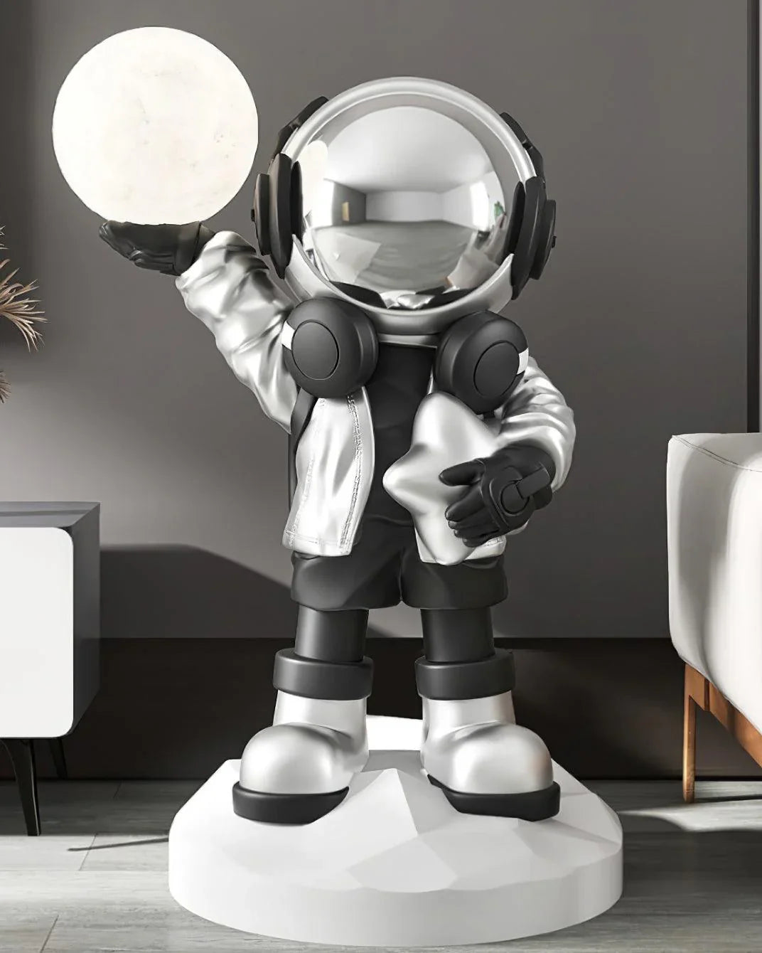 Apollo Astronaut Floor Lamp - NexioPick