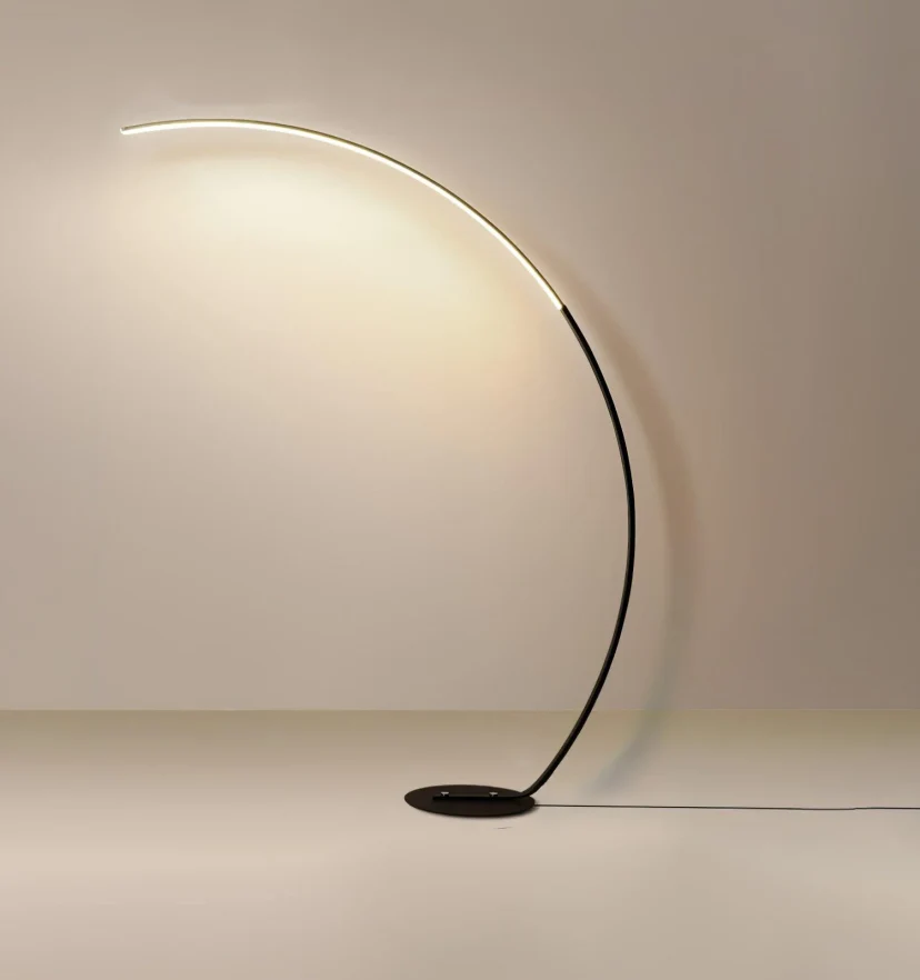Arc LED Floor Lamp - NexioPick