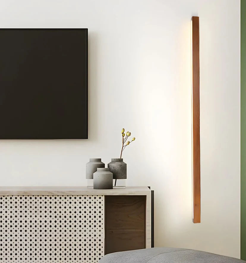 Arlo Linear Wood Wall Light - NexioPick