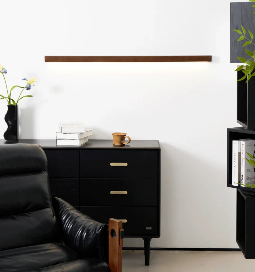 Arlo Linear Wood Wall Light - NexioPick