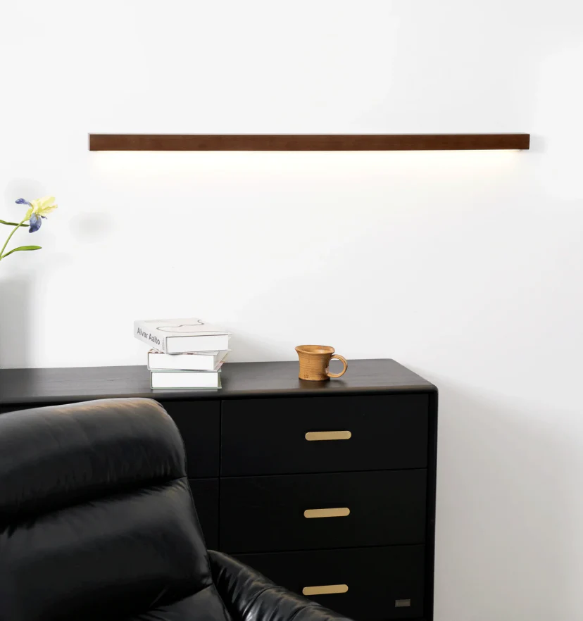 Arlo Linear Wood Wall Light - NexioPick