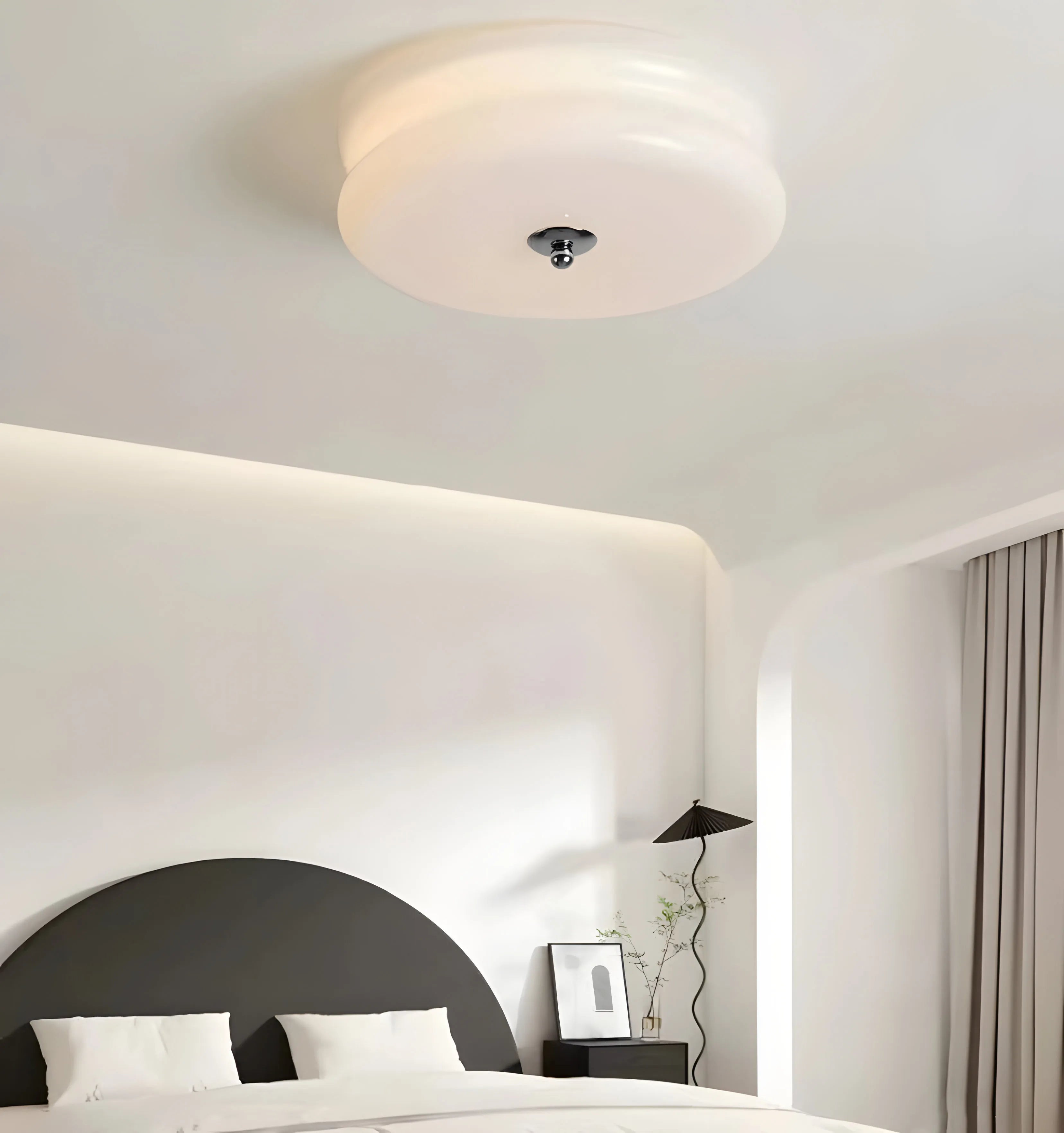 Art Deco Vintage Ceiling Light - NexioPick