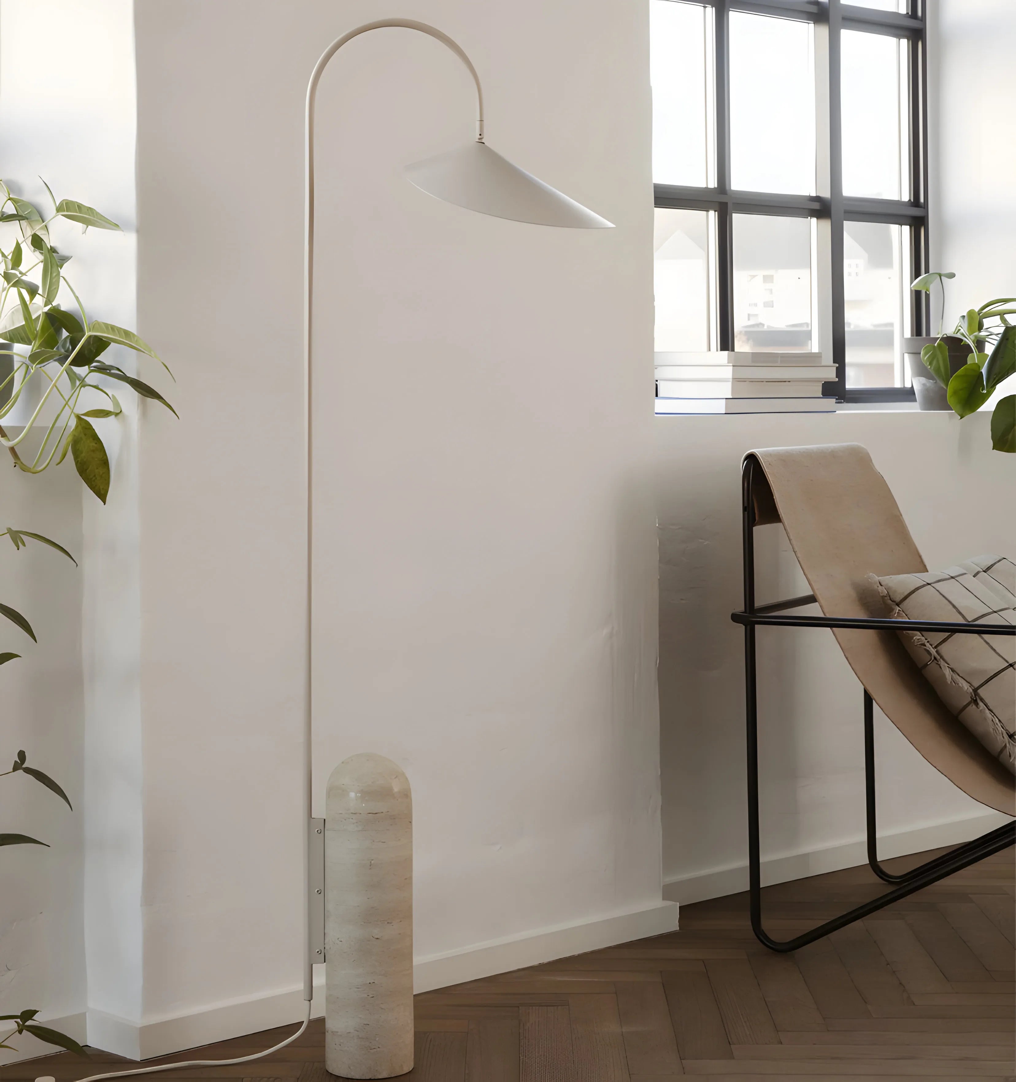 Arum Floor Lamp - NexioPick