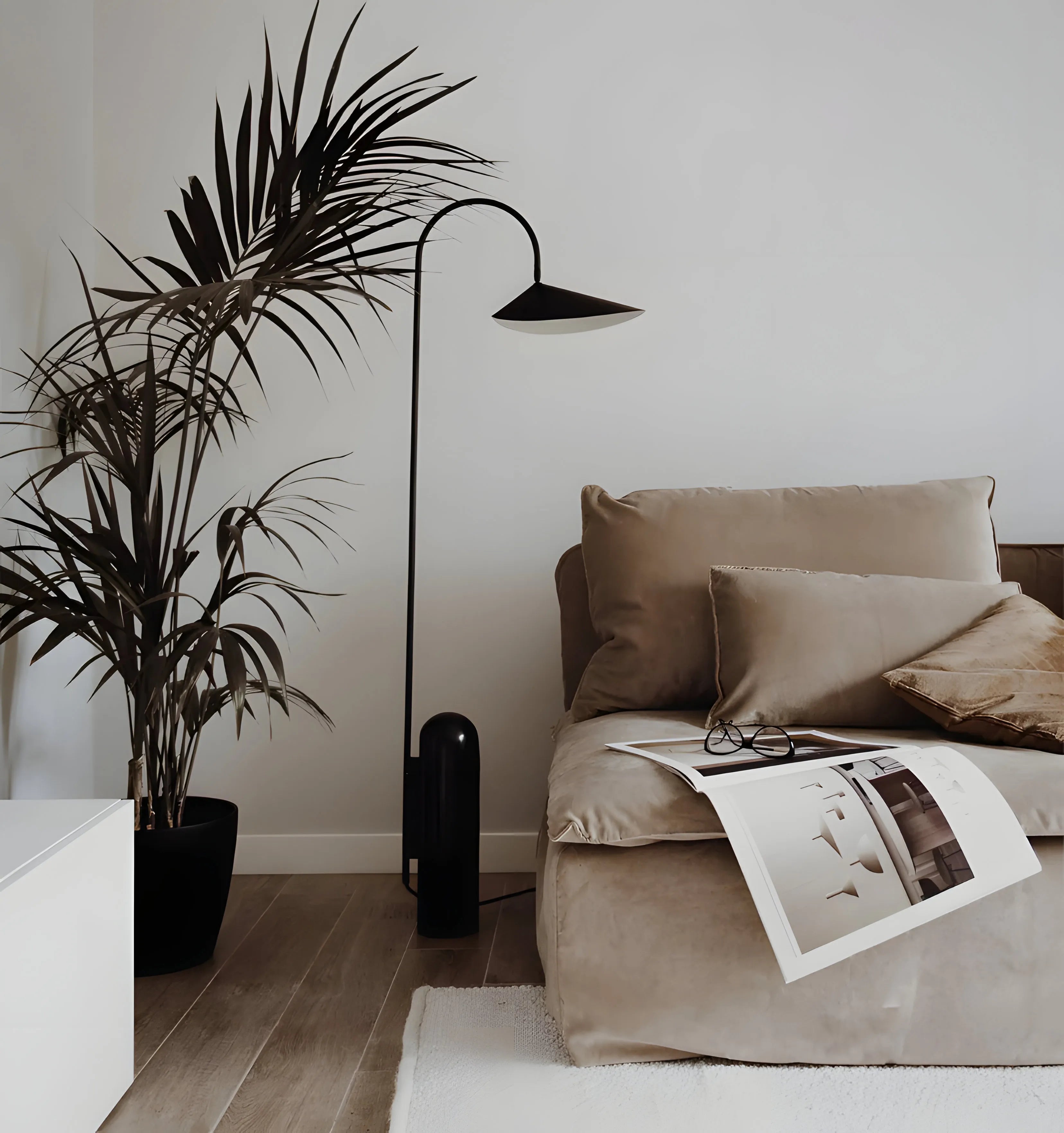 Arum Floor Lamp - NexioPick