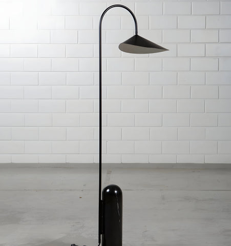 Arum Floor Lamp - NexioPick