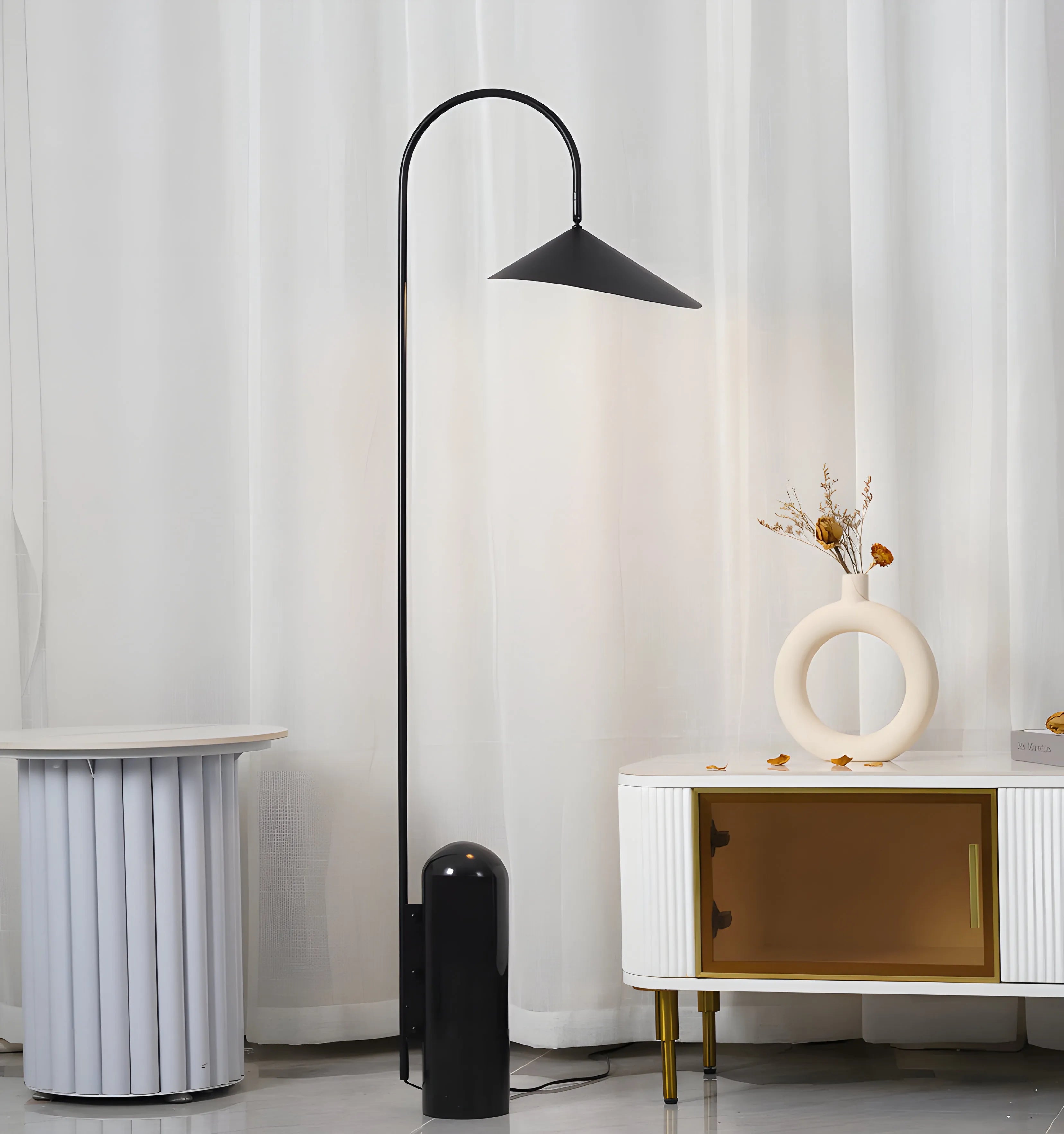 Arum Floor Lamp - NexioPick