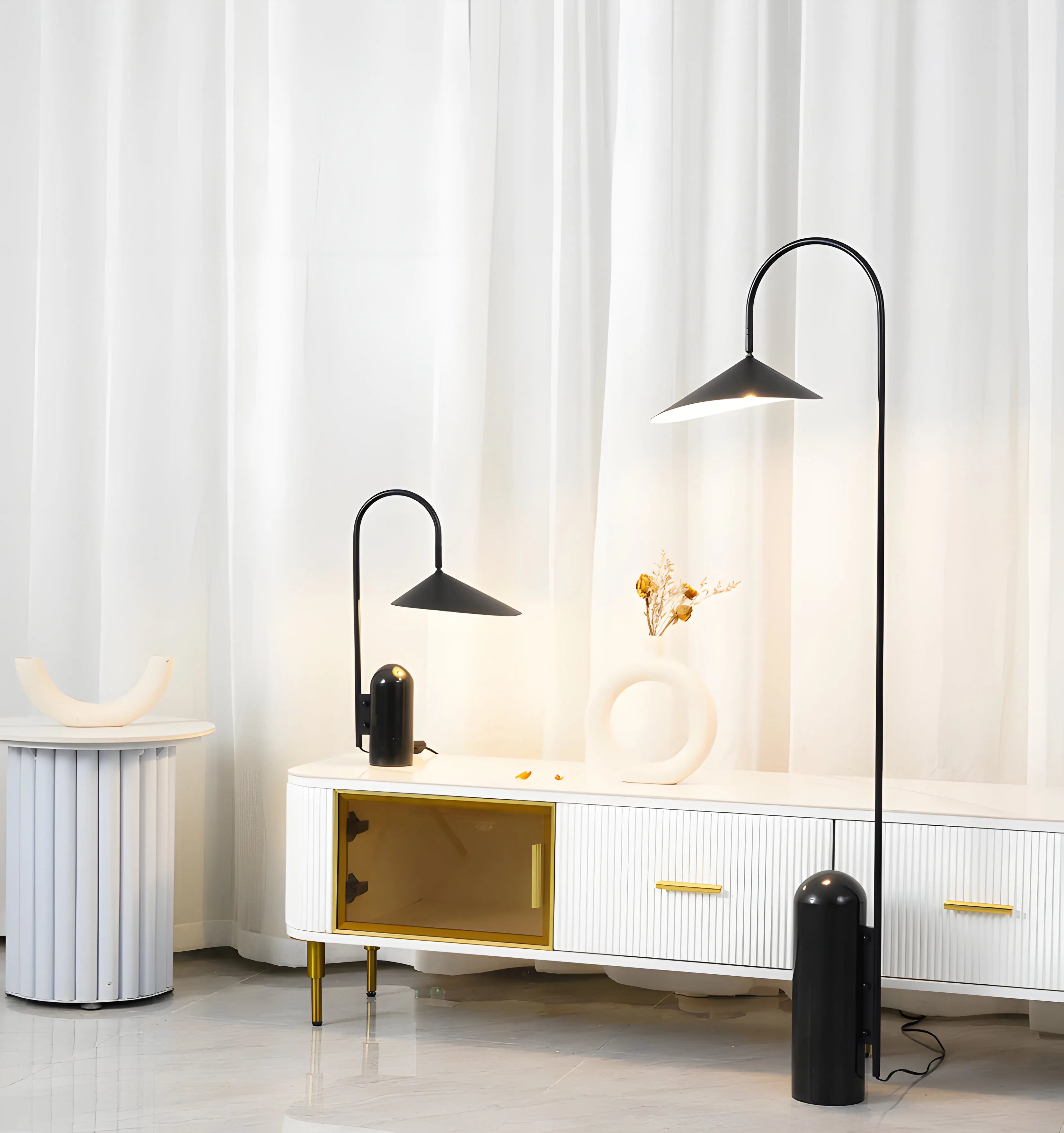 Arum Floor Lamp - NexioPick