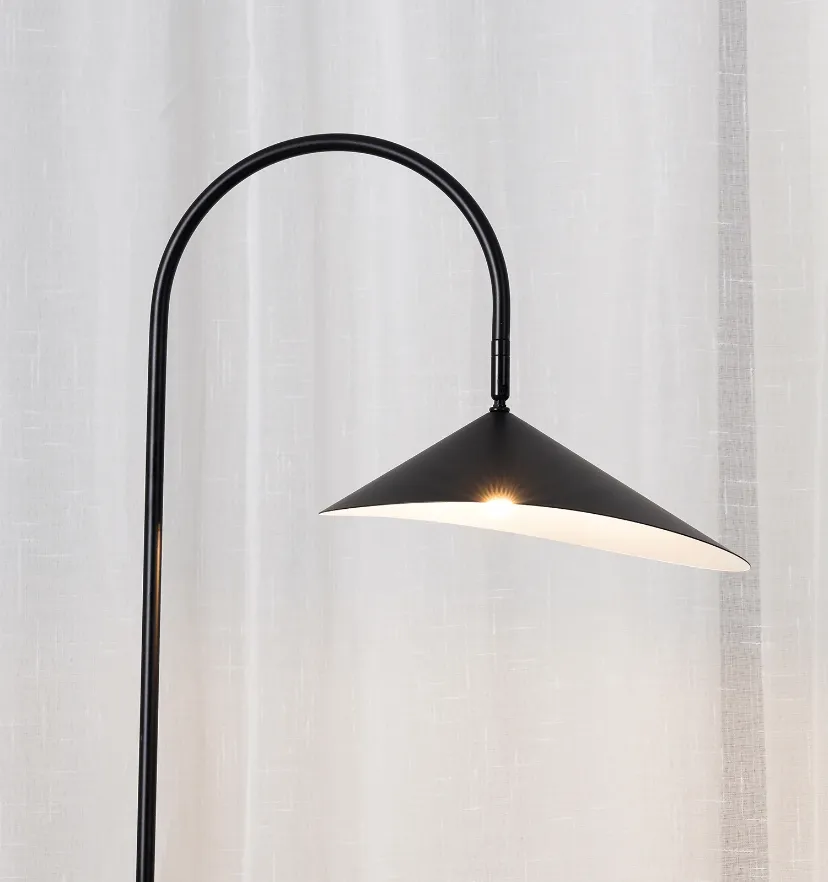 Arum Floor Lamp - NexioPick