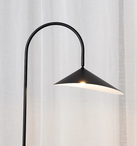 Arum Floor Lamp - NexioPick