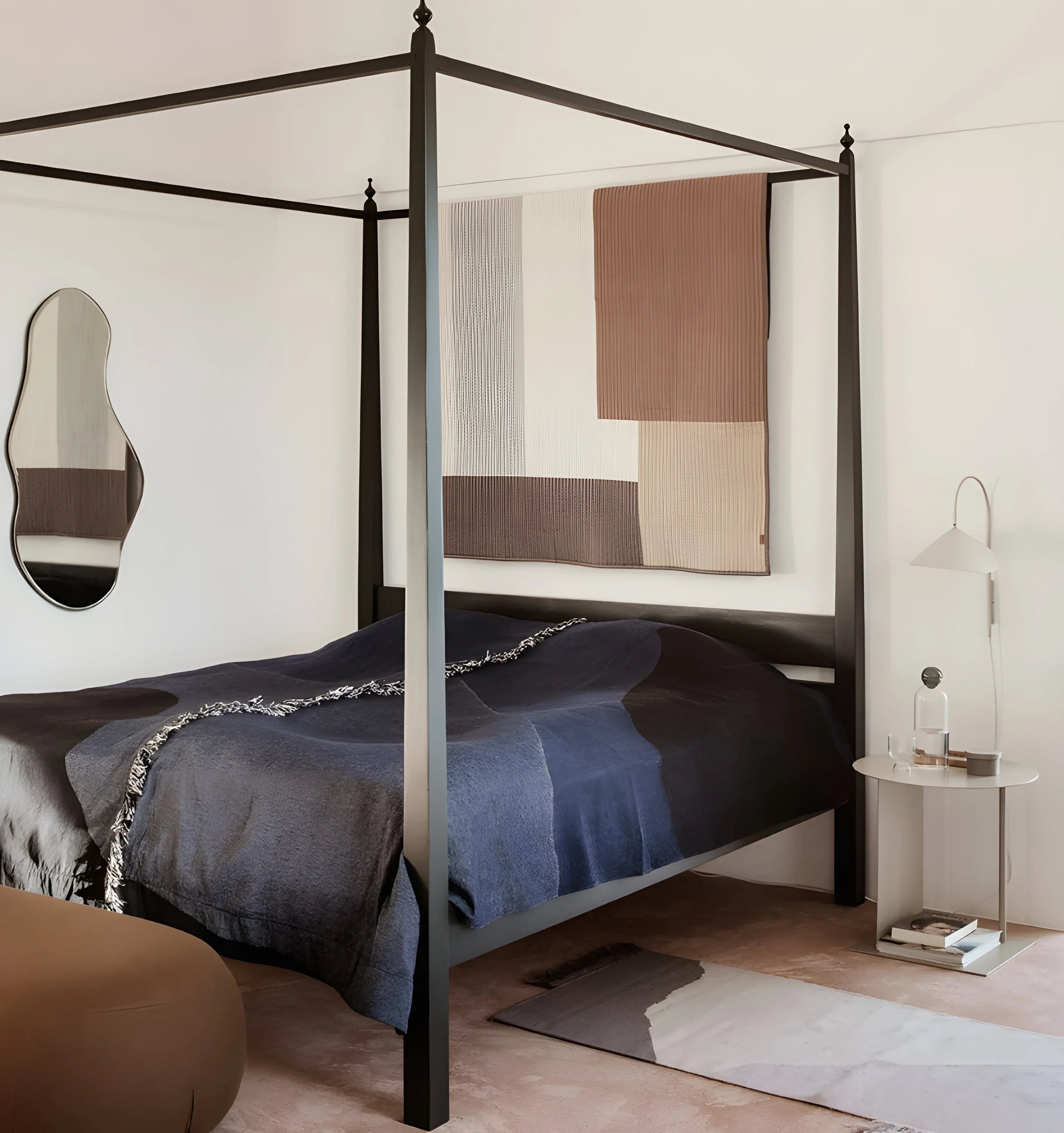 Arum Plug In Wall Lamp - NexioPick