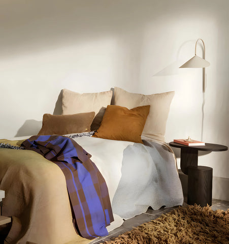 Arum Plug In Wall Lamp - NexioPick