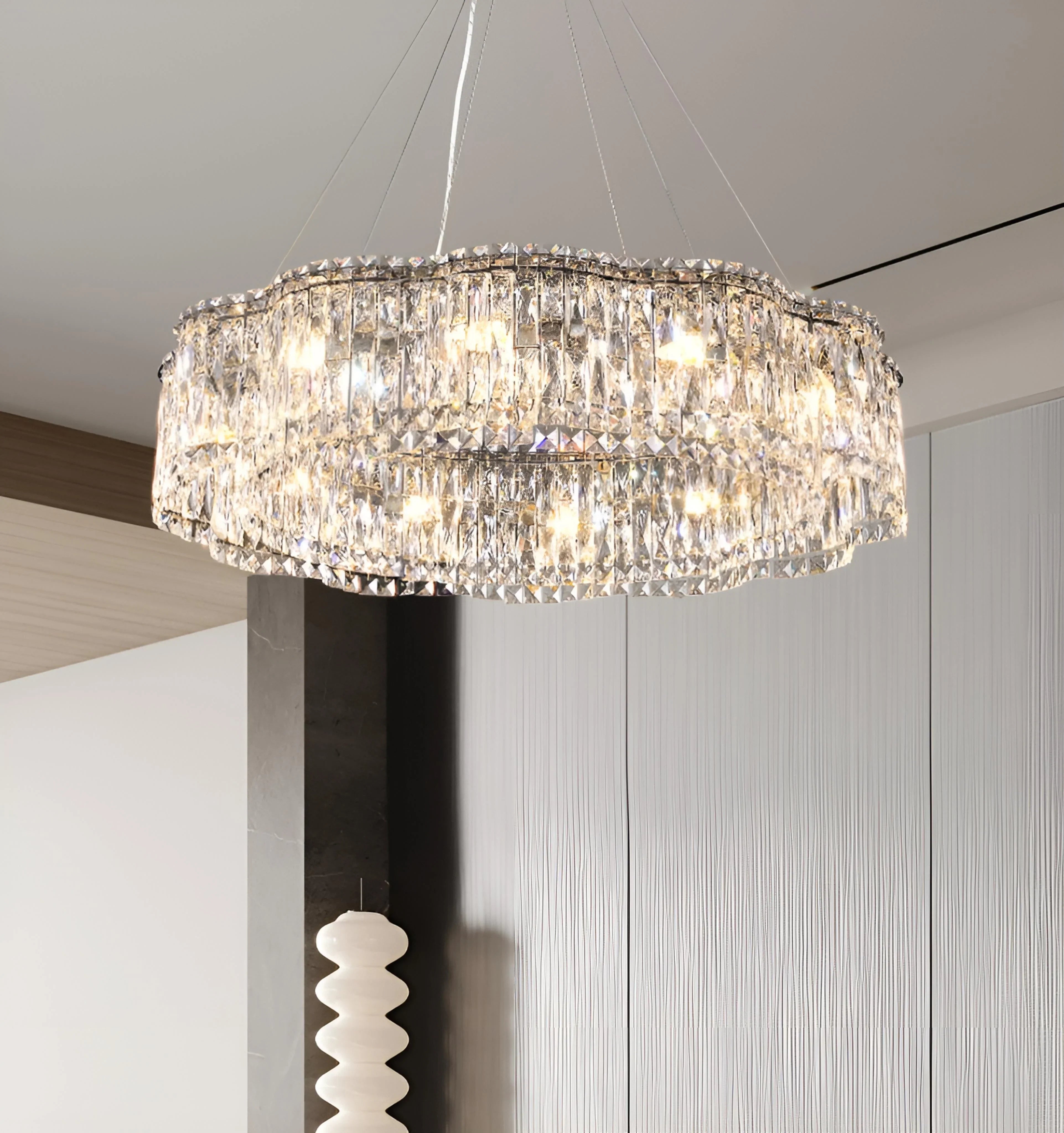 Avery Crystal Chandelier - NexioPick