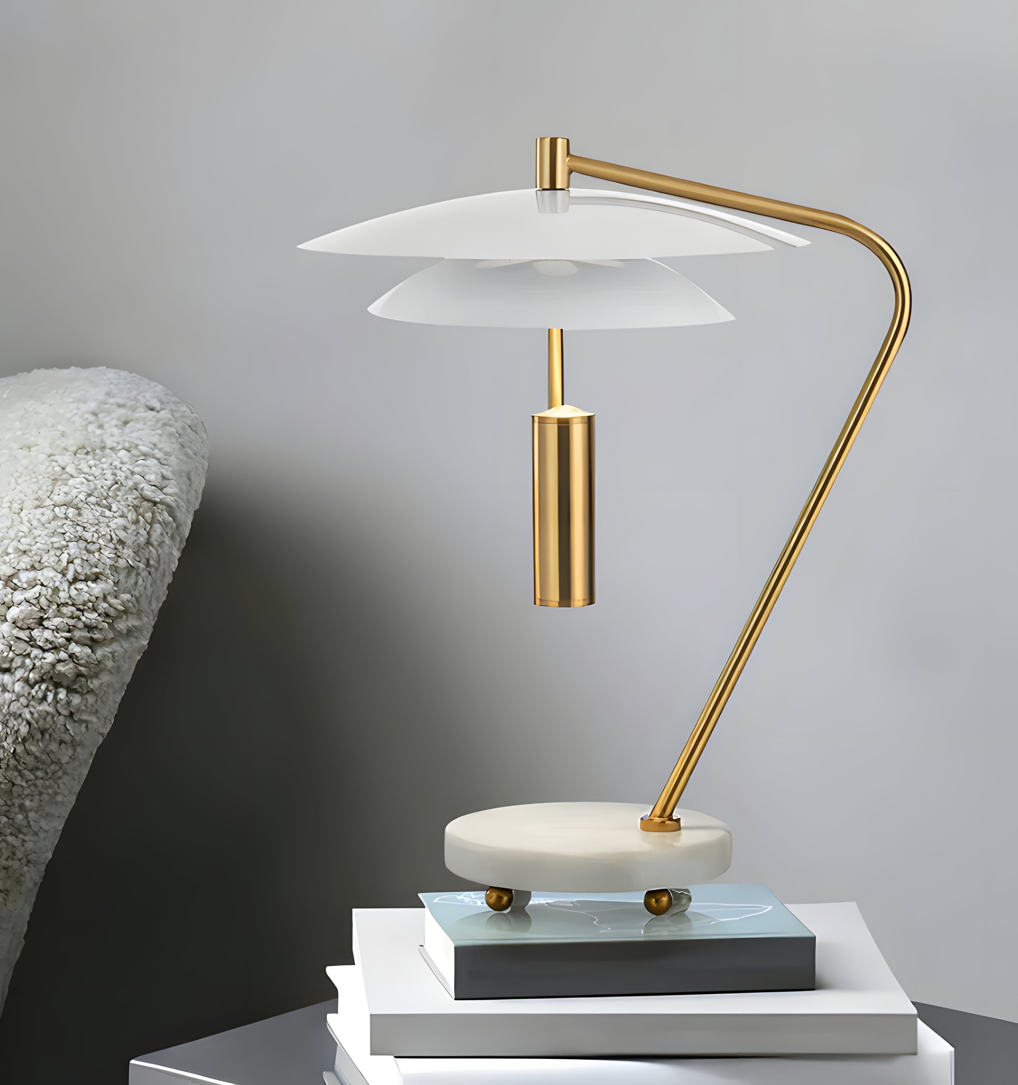 Basie Table Lamp - NexioPick