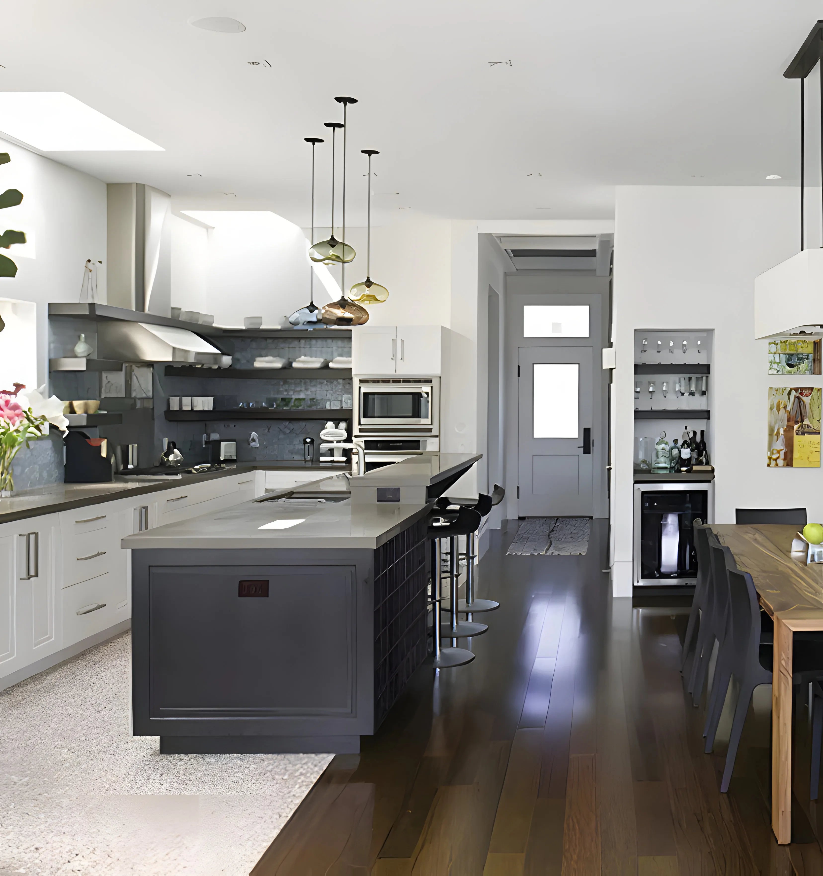 Bella Glass Pendant Lamp - NexioPick