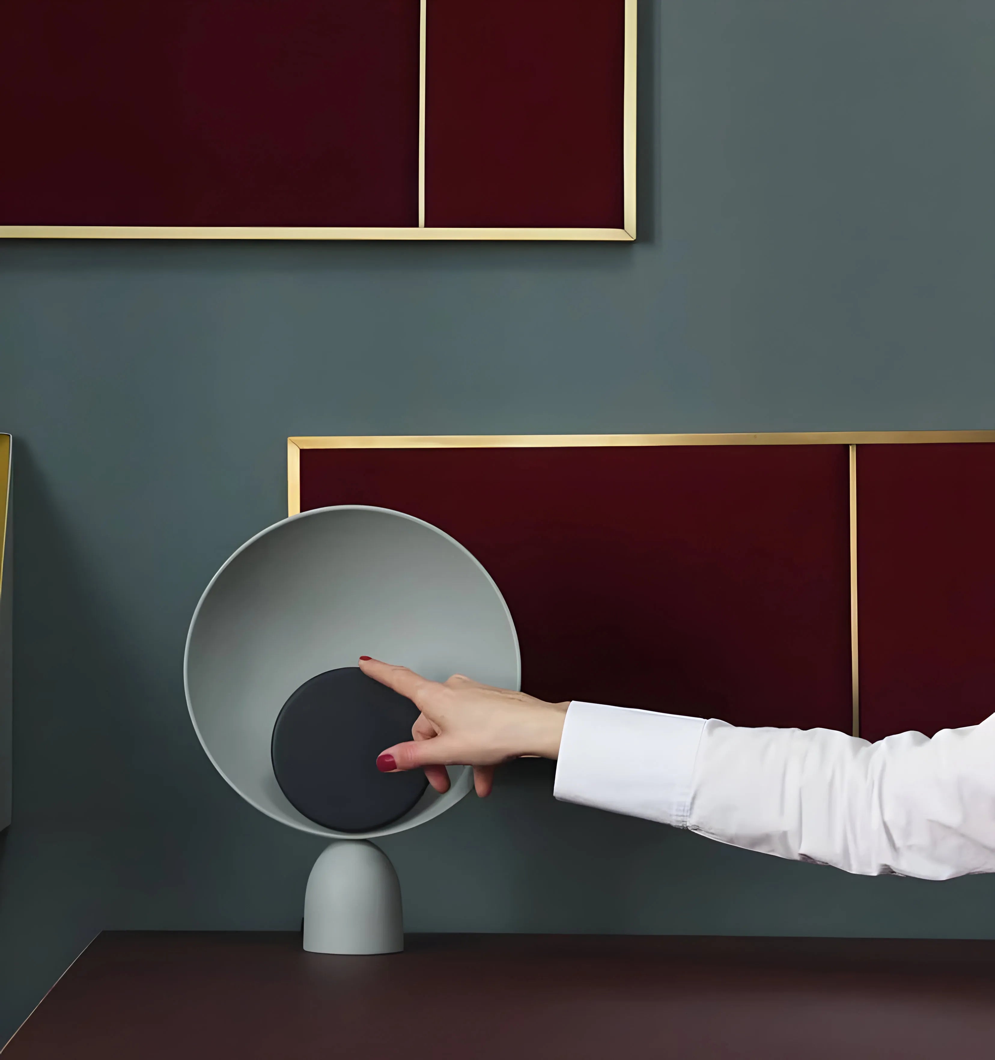 Blooper Table Lamp - NexioPick