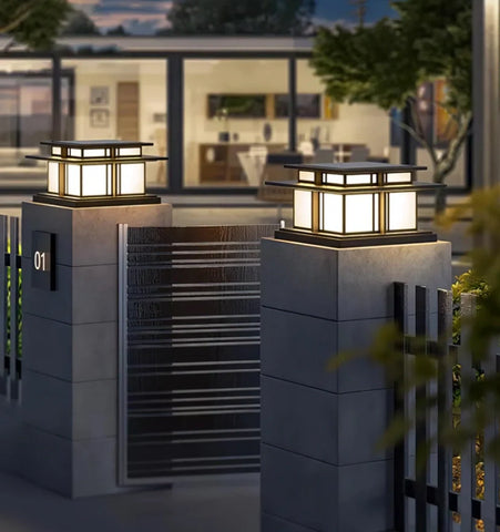 Boilyn Pillar Outdoor Light - NexioPick