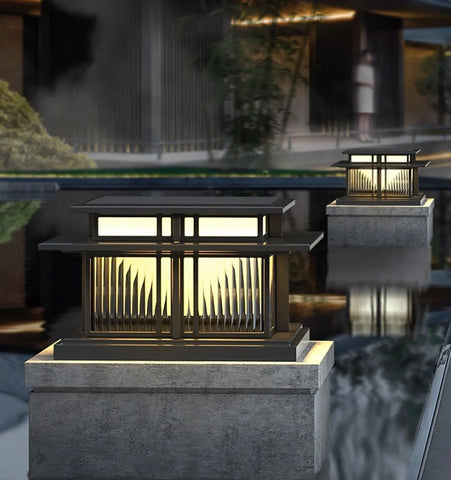 Boilyn Pillar Outdoor Light - NexioPick