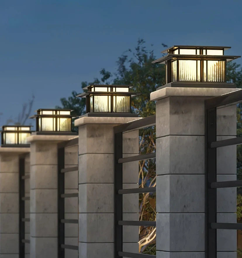Boilyn Pillar Outdoor Light - NexioPick