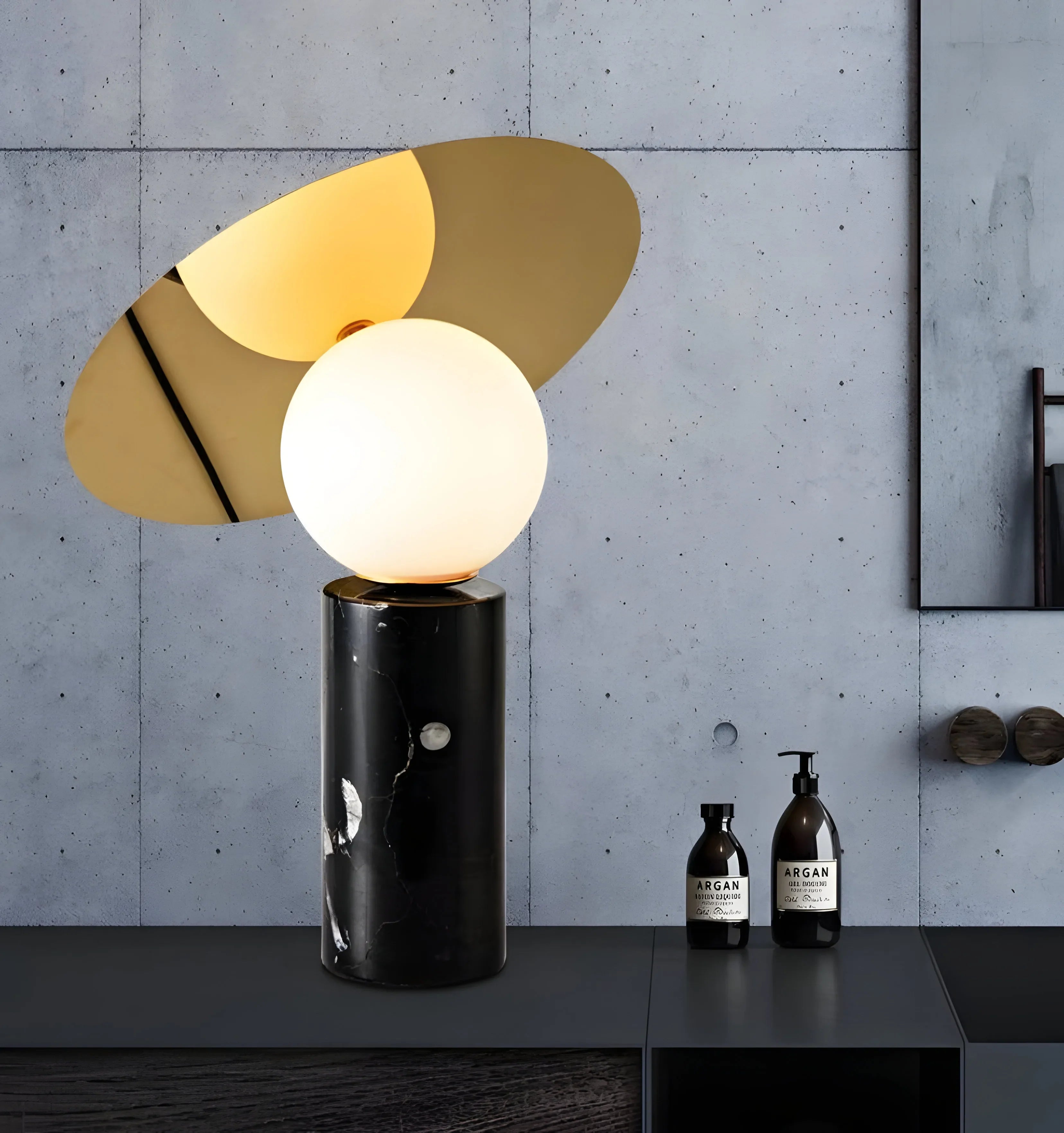 Bola Disc Table Lamp - NexioPick