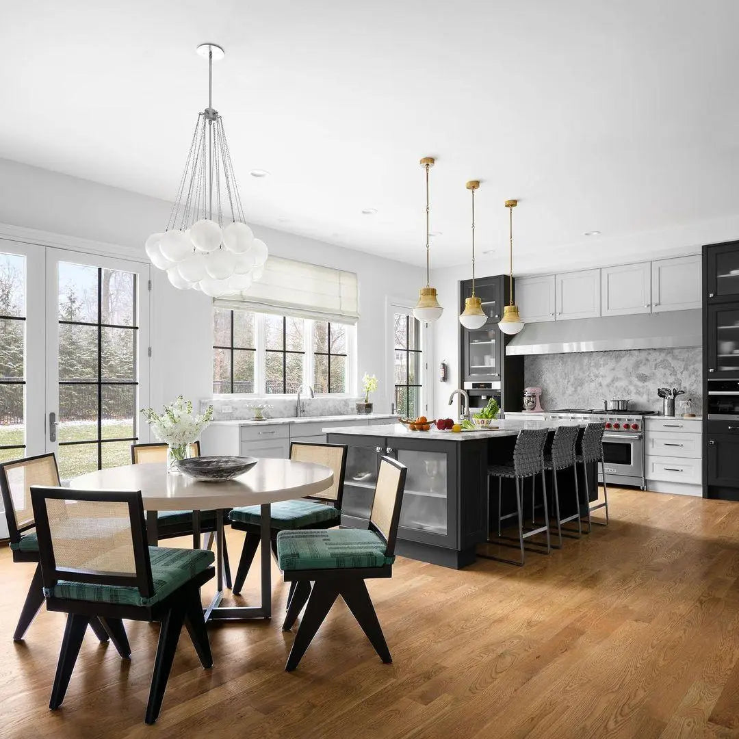 Bubble Chandelier - NexioPick