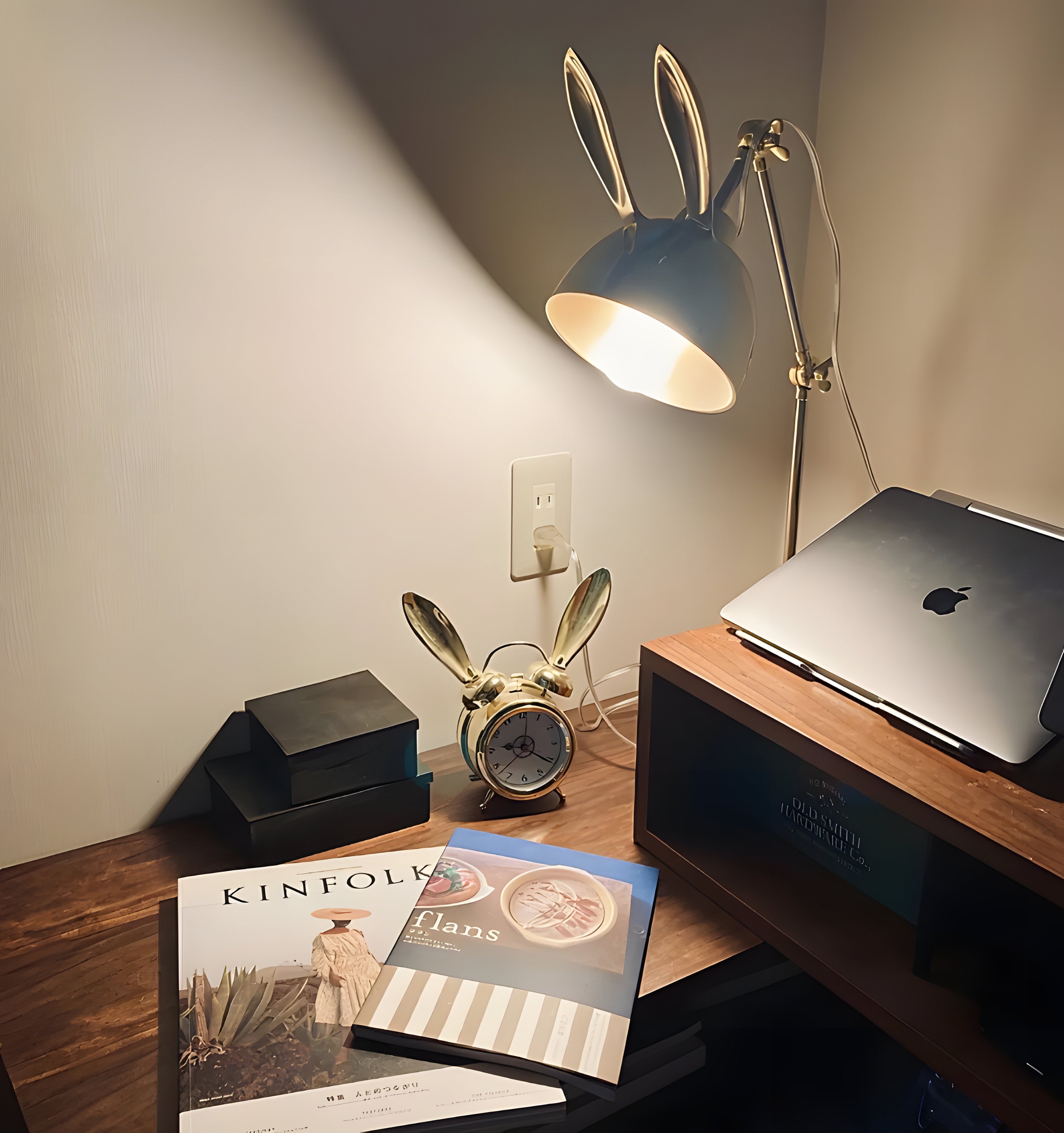 Bunny Table Lamp - NexioPick