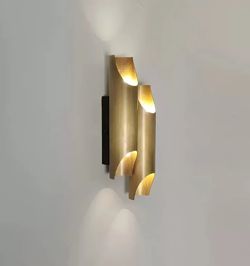 Callahan Brass Wall Lamp - NexioPick