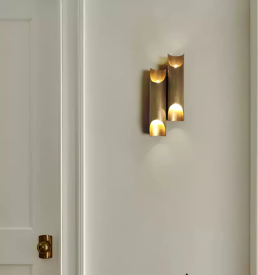 Callahan Brass Wall Lamp - NexioPick