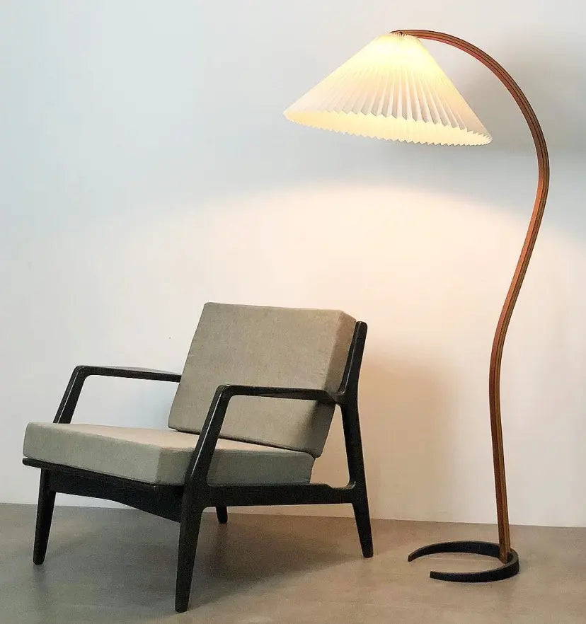 Caprani Floor Lamp - NexioPick