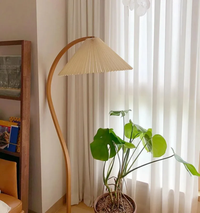 Caprani Floor Lamp - NexioPick