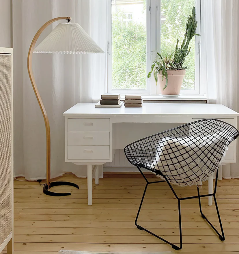 Caprani Floor Lamp - NexioPick