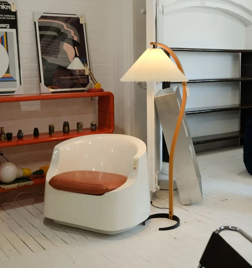 Caprani Floor Lamp - NexioPick