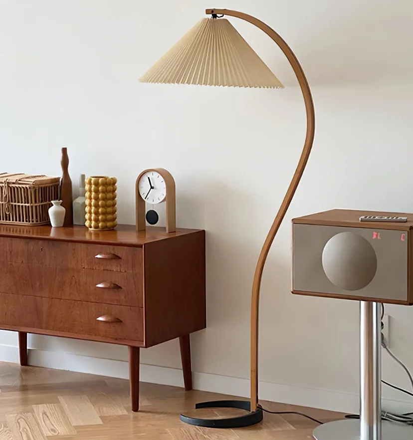 Caprani Floor Lamp - NexioPick