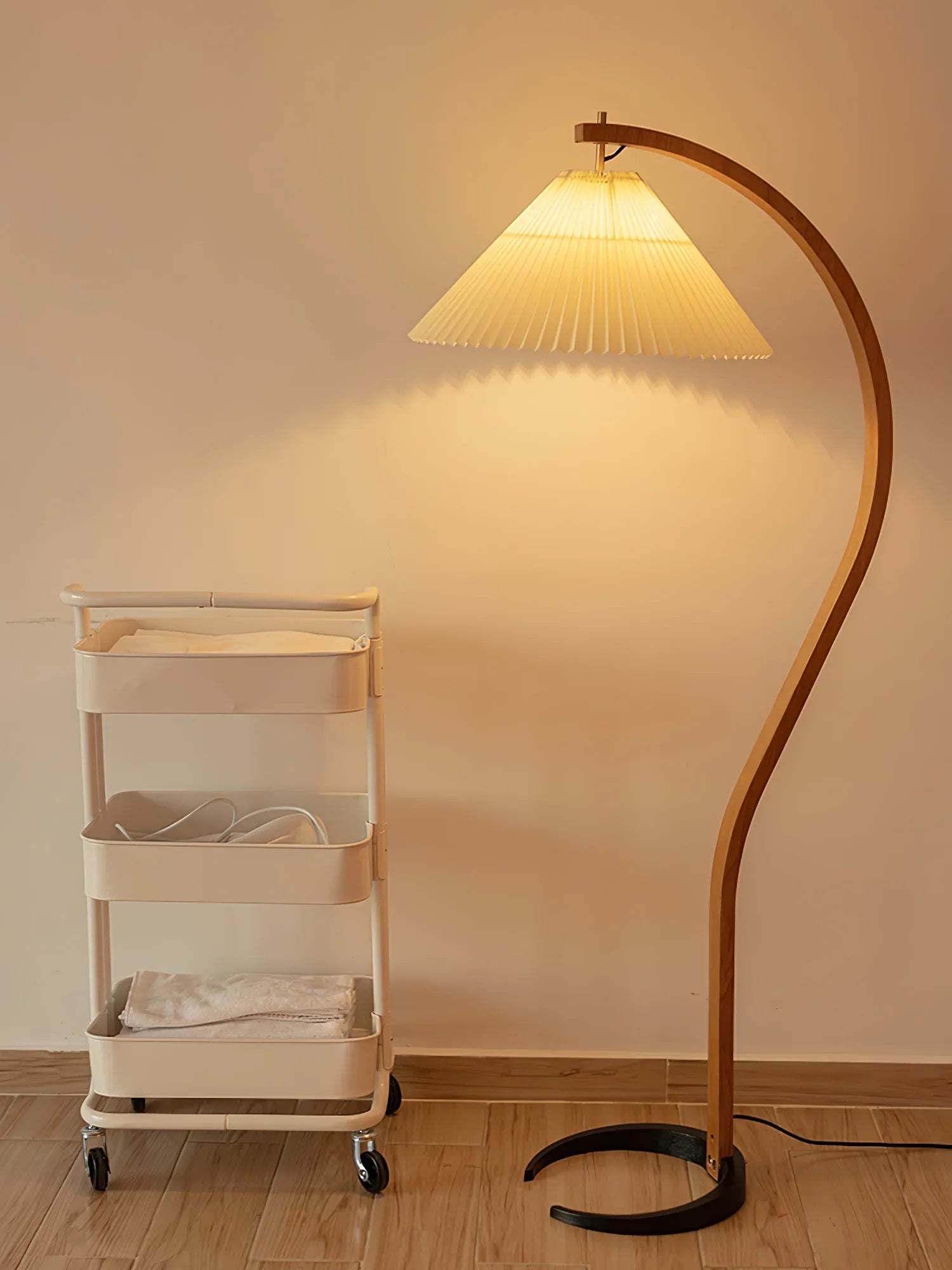 Caprani Floor Lamp - NexioPick