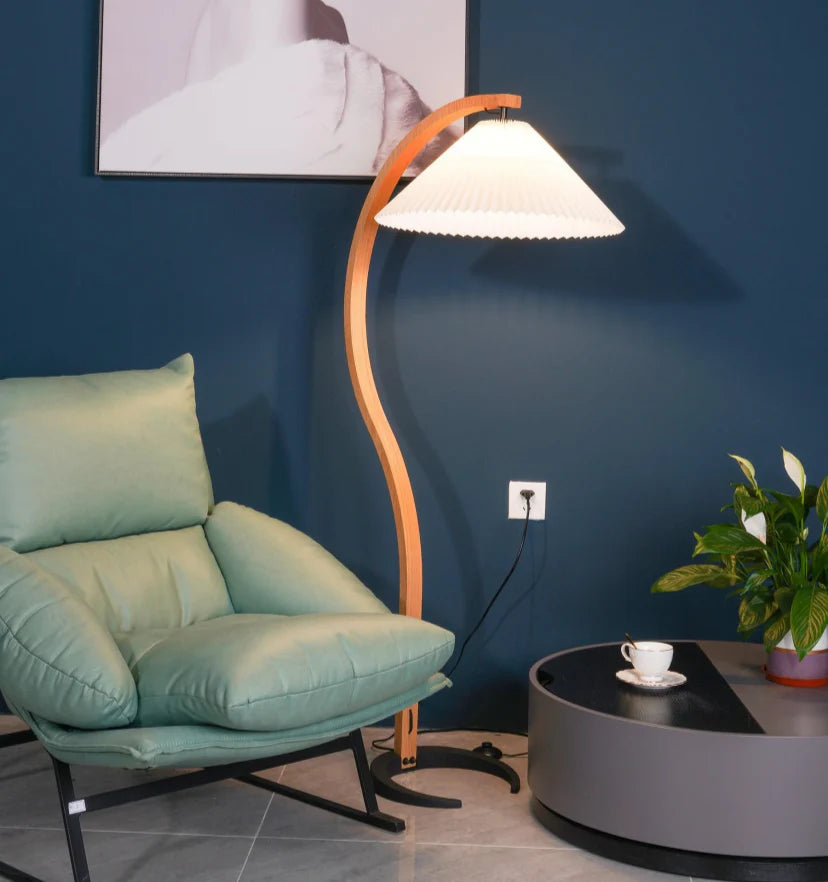 Caprani Floor Lamp - NexioPick