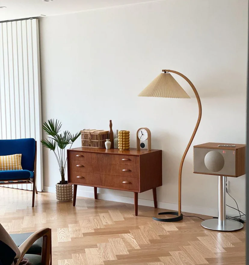 Caprani Floor Lamp - NexioPick