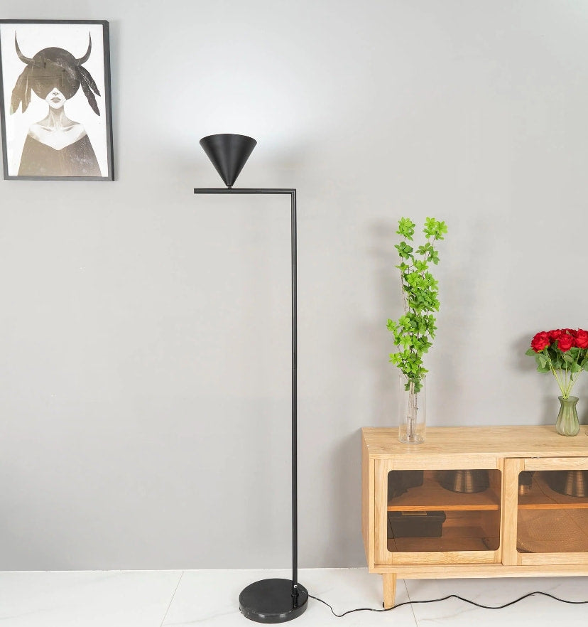 Captain Flint Floor Lamp - NexioPick