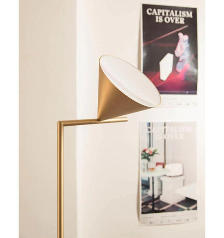 Captain Flint Floor Lamp - NexioPick