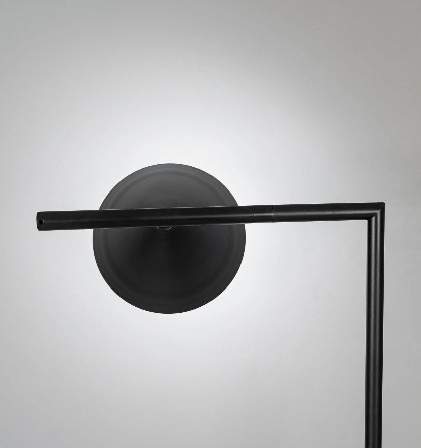 Captain Flint Floor Lamp - NexioPick