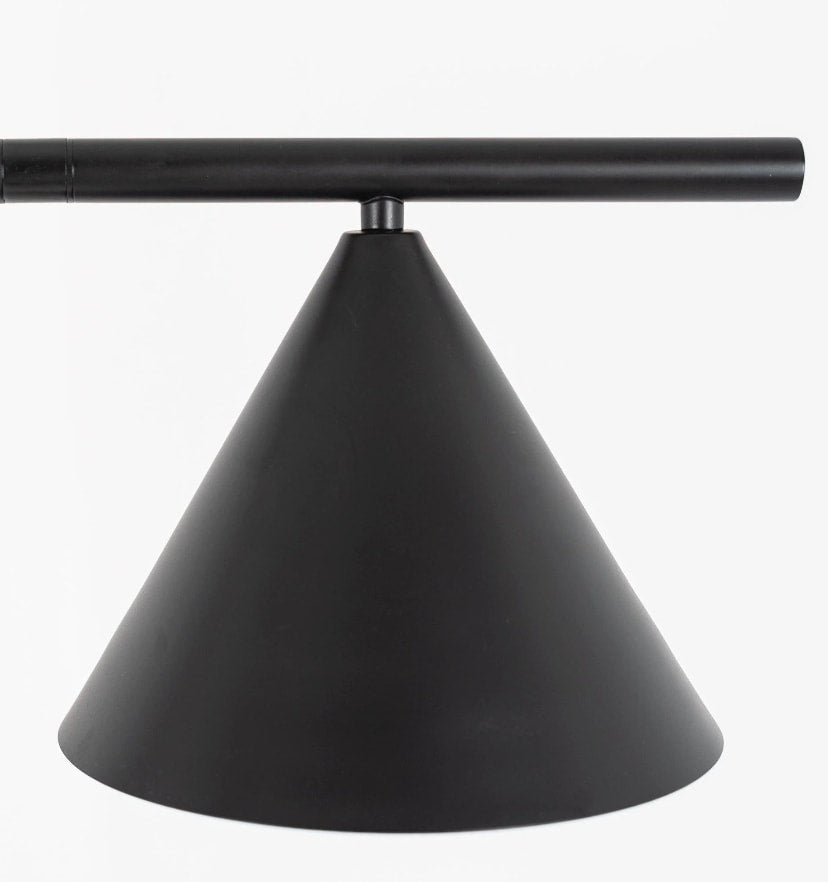 Captain Flint Floor Lamp - NexioPick