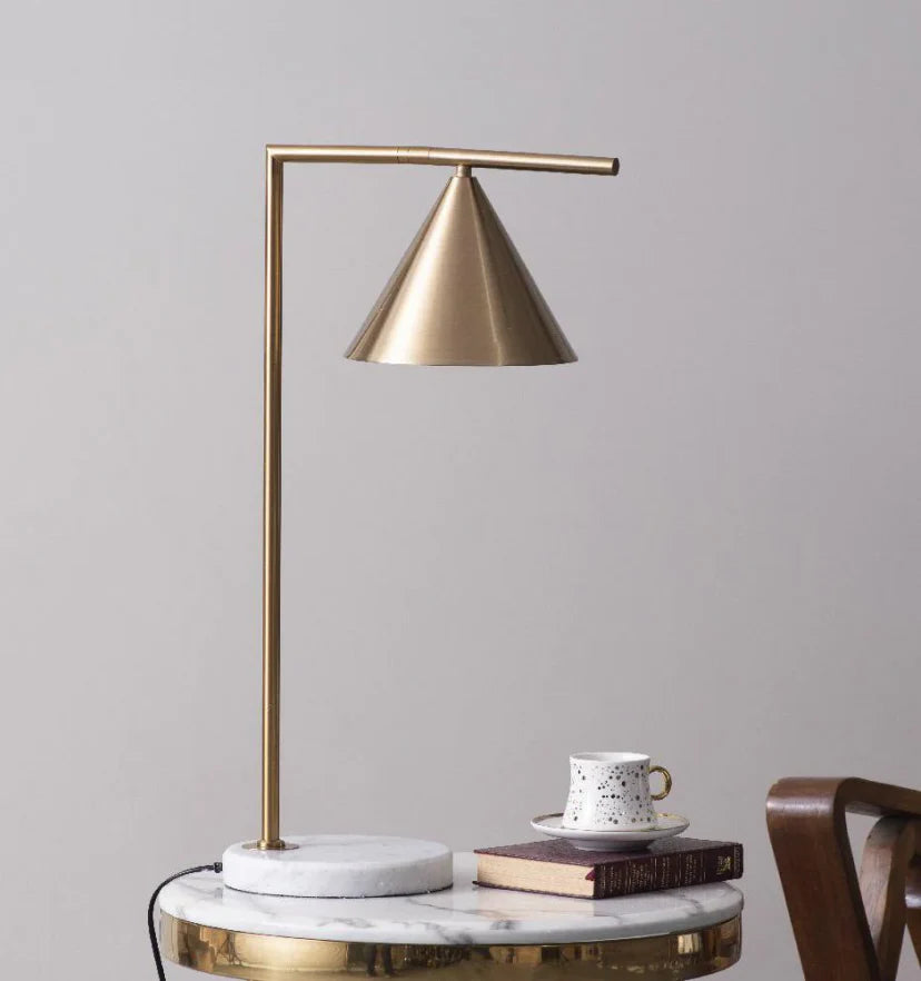 Captain Flint Table Lamp - NexioPick